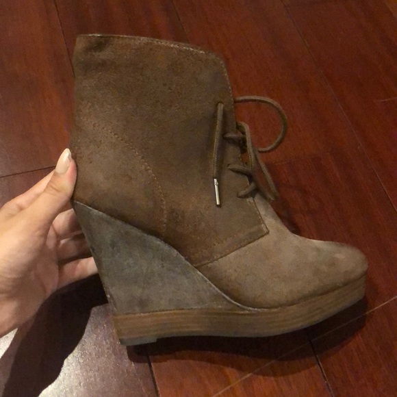 Michael Korda Booties - Picture 4 of 6